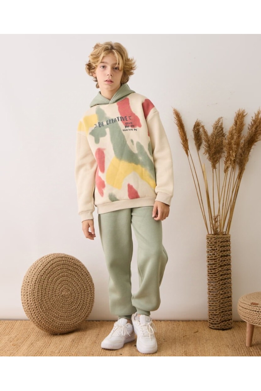 ERKEK KAPŞONLU BASKILI EŞOFMAN TAKIMI