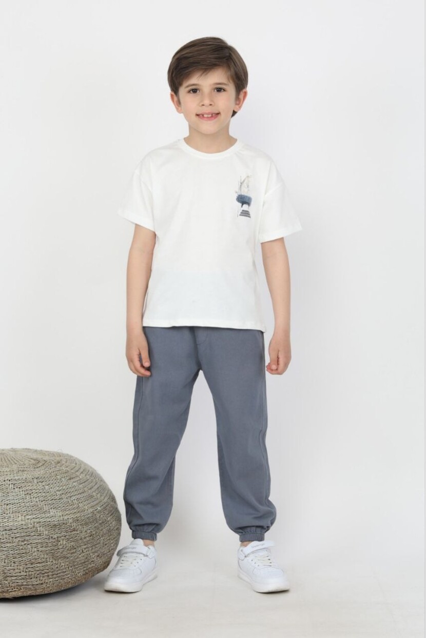 ERKEK MEVSİMLİK T-SHİRT PANTOLON TAKIM