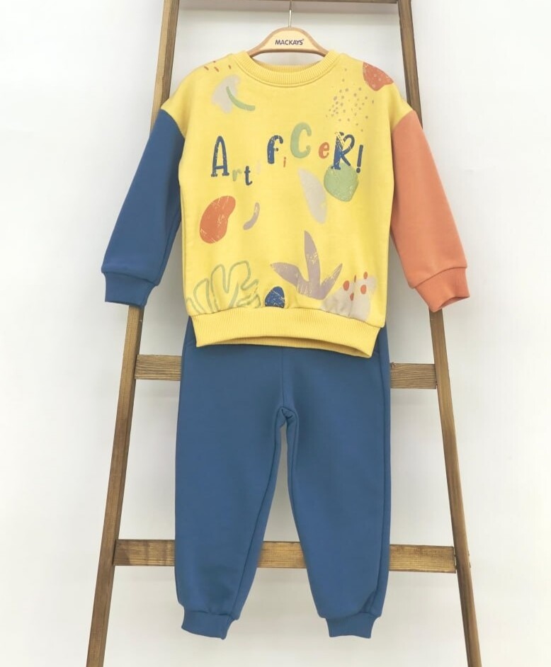 ERKEK RENKLİ YAZILI EŞOFMAN TAKIMI