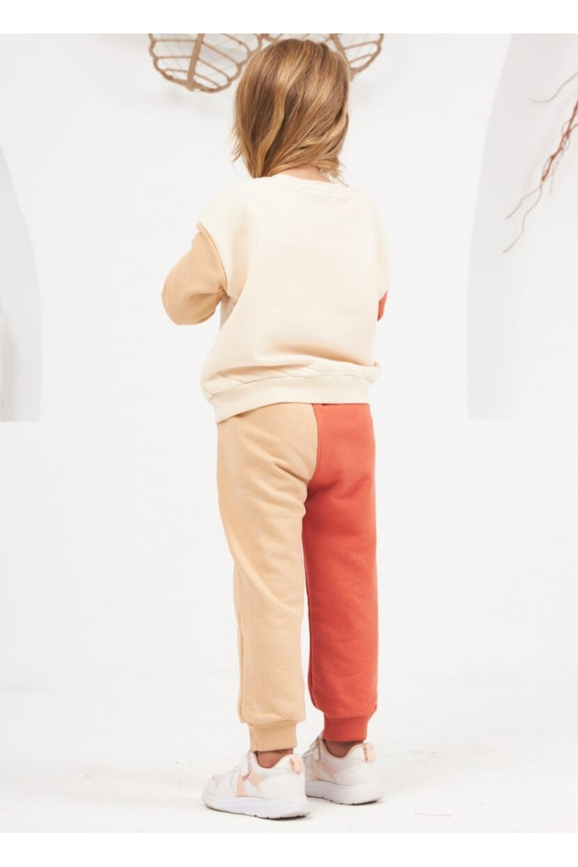 KIZ BASKILI EŞOFMAN TAKIMI