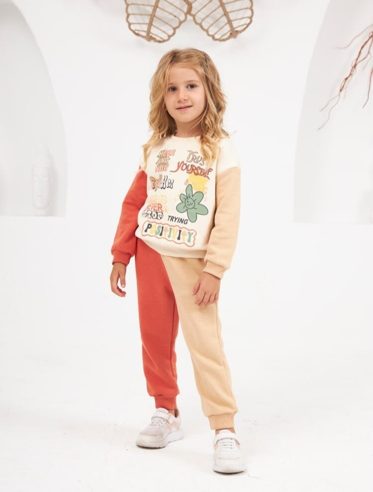 KIZ BASKILI EŞOFMAN TAKIMI