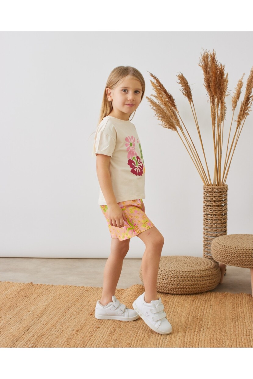 KIZ ÇİÇEK DESENLİ ŞORTLU TAKIM