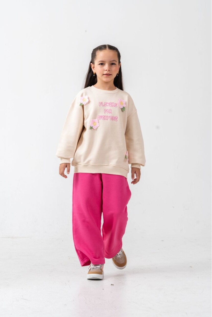 KIZ ÇİÇEK DETAYLI EŞOFMAN TAKIMI