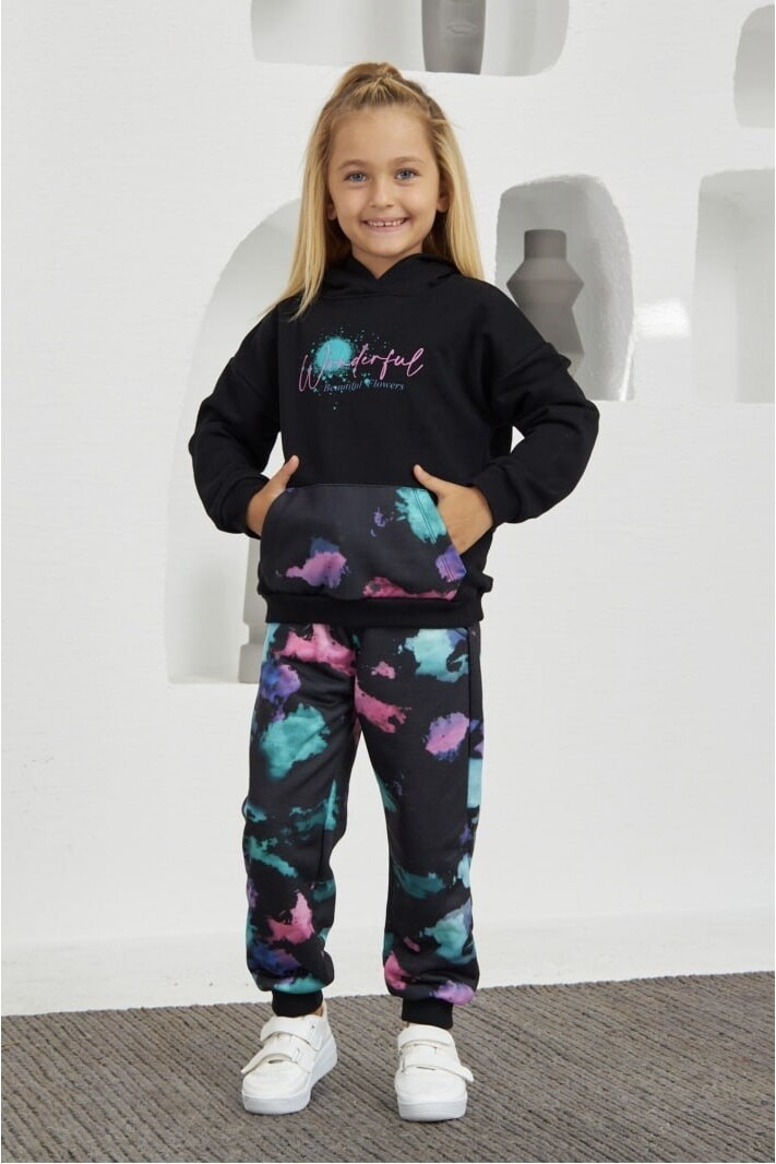 KIZ KAPŞONLU BASKILI TAKIM