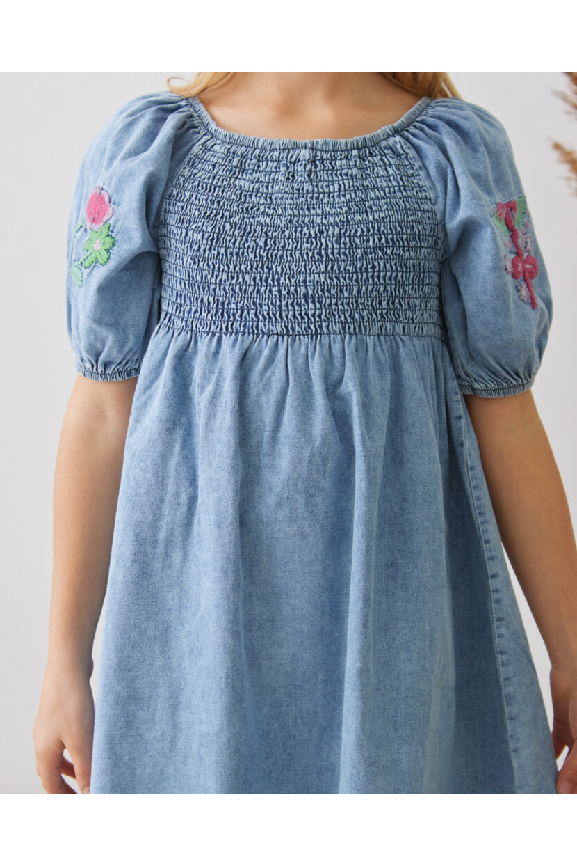 KIZ KOLU NAKIŞLI DENİM ELBİSE