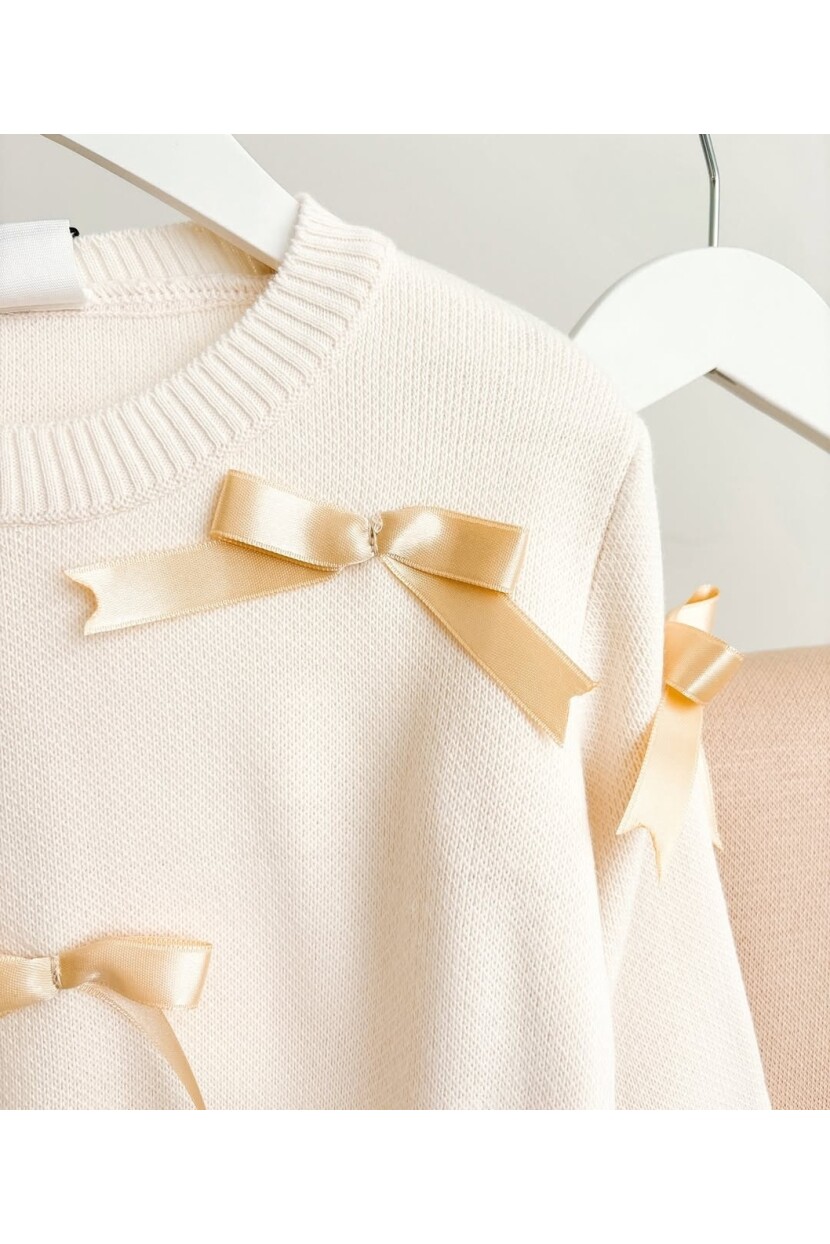 KIZ KREM FİYONK DESENLİ TRİKO TAKIM