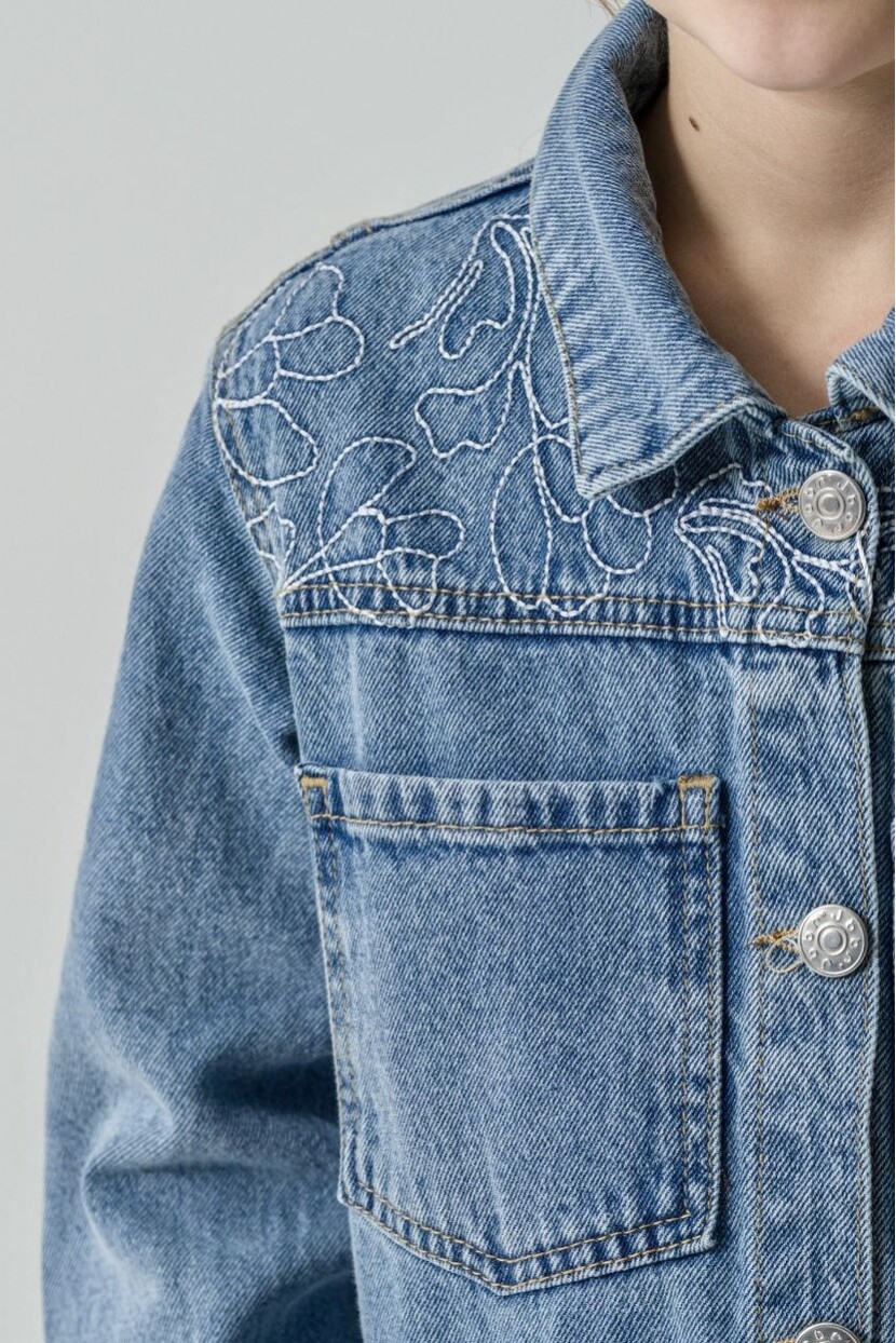 KIZ NAKIŞLI DENİM TAKIM