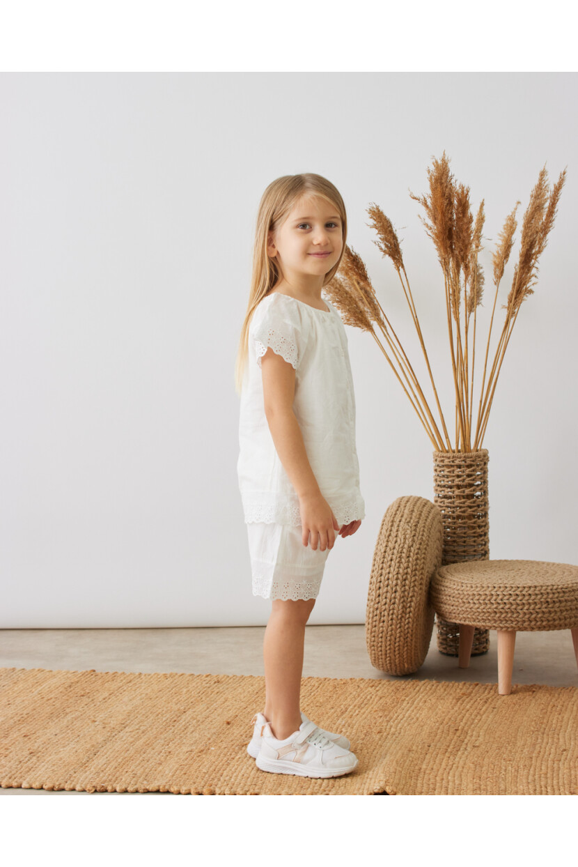 KIZ NAKIŞLI ŞORTLU TAKIM