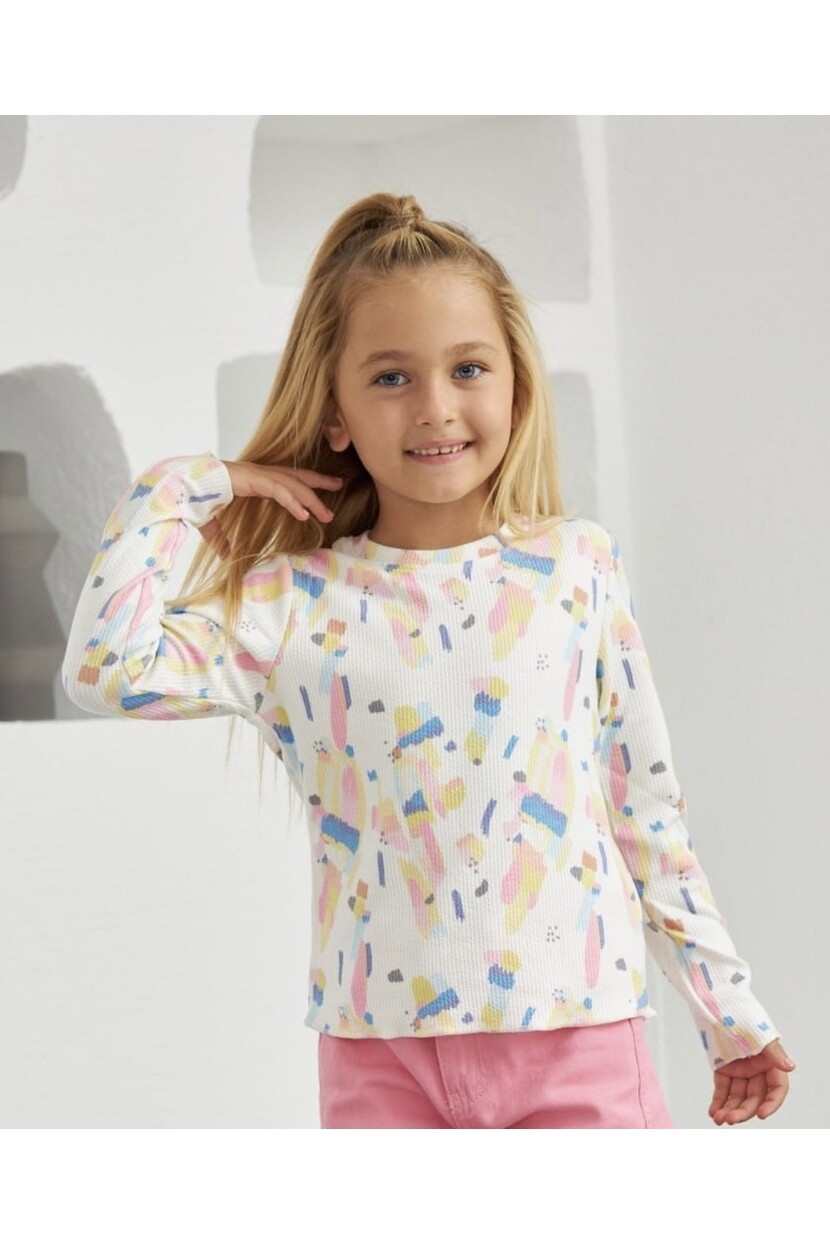 KIZ RENKLİ DESENLİ T-SHİRT