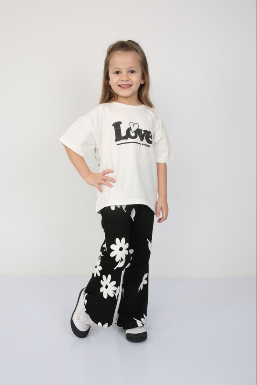 KIZ SİMLİ PARILTILI PAPATYA DESENLİ TAKIM