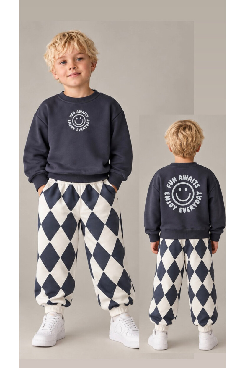 ERKEK DESENLİ RELAX KESİM PANTOLONLU TAKIM