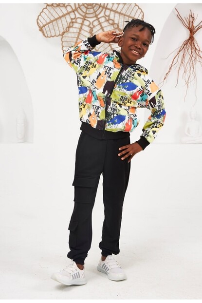 ERKEK RENK BASKILI EŞOFMAN TAKIMI