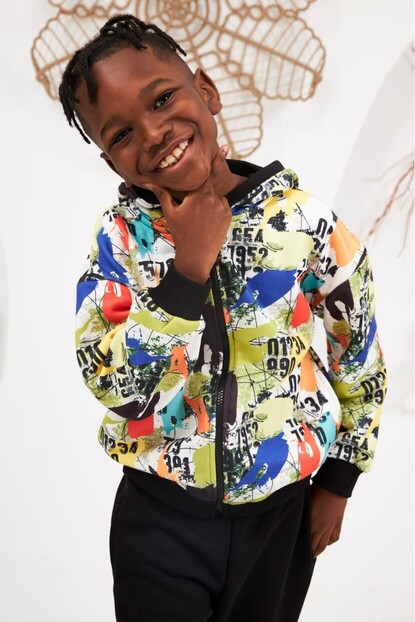 ERKEK RENK BASKILI EŞOFMAN TAKIMI