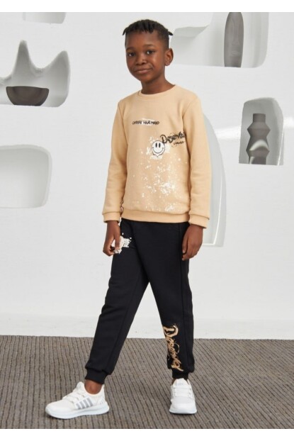 ERKEK RENKLİ BASKILI EŞOFMAN TAKIMI