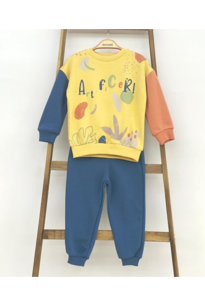 ERKEK RENKLİ YAZILI EŞOFMAN TAKIMI