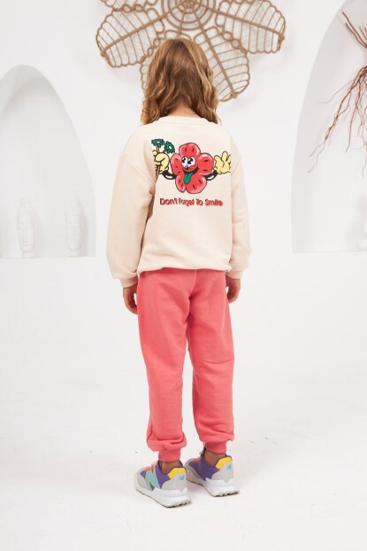 KIZ ÇİÇEK DESENLİ EŞOFMAN TAKIMI