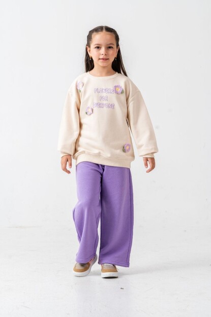 KIZ ÇİÇEK DETAYLI EŞOFMAN TAKIMI