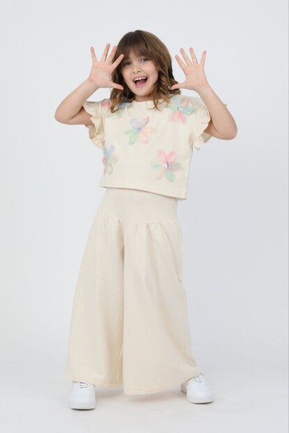 KIZ ÇİÇEKLİ TAKIM