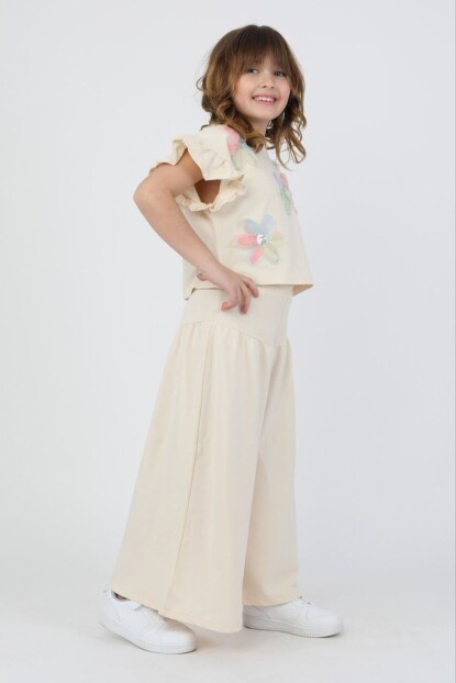 KIZ ÇİÇEKLİ TAKIM