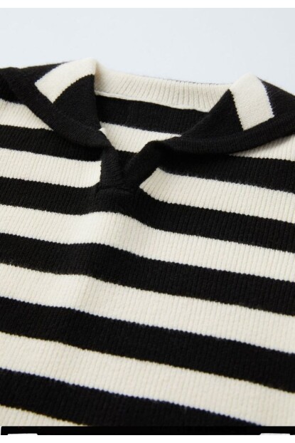KIZ ÇİZGİLİ SİYAH BEYAZ TRİKO KAZAK