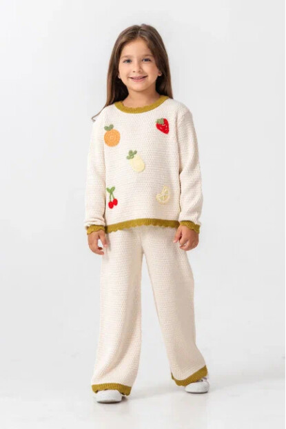 KIZ MEYVE NAKIŞLI TRİKO TAKIM