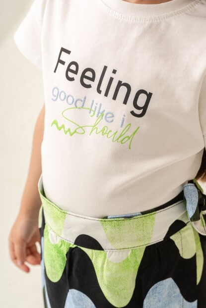 KIZ ŞORT ETEKLİ TAKIM