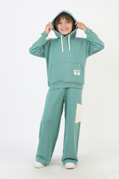 KIZ TRİKO CEPVE KOL DETAYLI KAPŞONLU EŞOFMAN TAKIMI