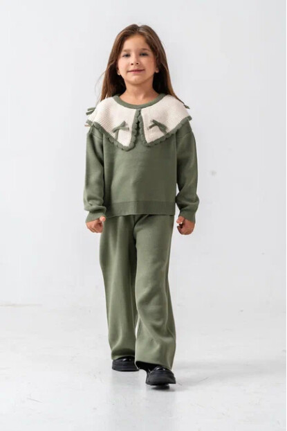 KIZ YAKA FİYONKLU TRİKO TAKIM