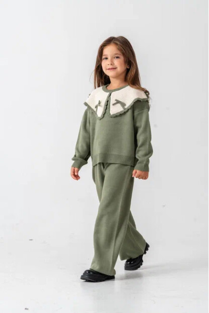 KIZ YAKA FİYONKLU TRİKO TAKIM