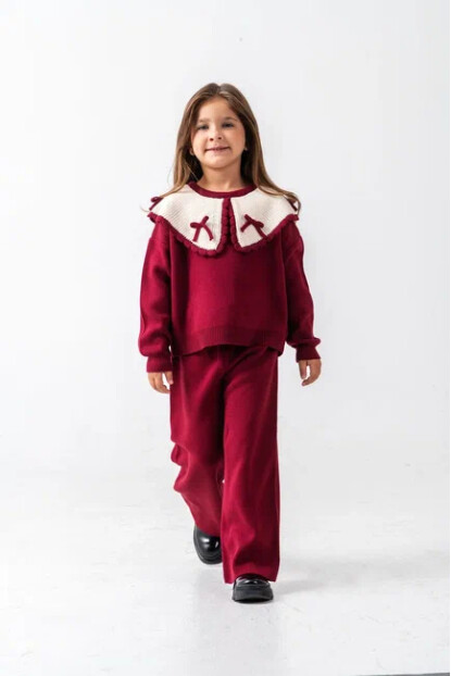 YAKA FİYONKLU TRİKO TAKIM