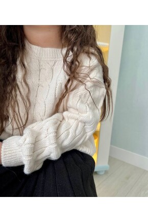 KIZ SELANİK ÖRGÜLÜ TRİKO KAZAK